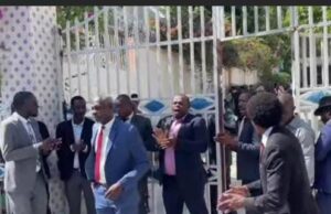 Nouvelle journée de protestation contre le commissaire du gouvernement Frantz Monclair