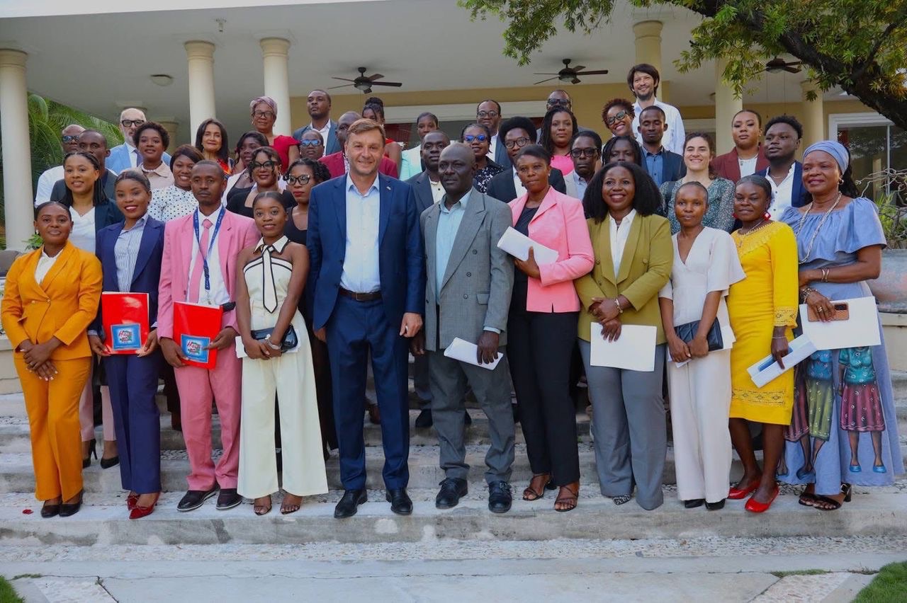 Haïti : la France soutient 28 organisations locales engagées pour les droits des femmes