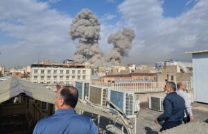 Escalade militaire au Moyen-Orient : frappes américaines et israéliennes contre l’Iran, Téhéran riposte