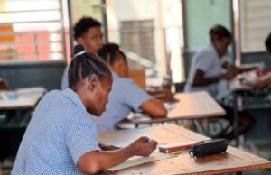 Haïti-Éducation : le MENFP évalue les compétences des apprenants des Centres du soir