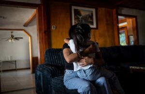 L’agence censée protéger les enfants migrants livre leurs proches à l’ICE